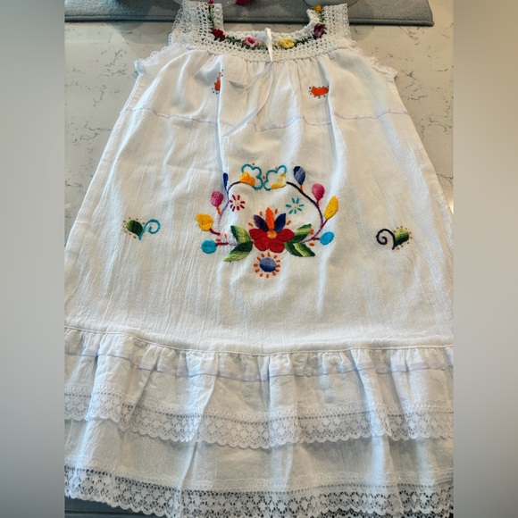 Set of 4 Girls Size 6 Dresses - Picture 1 of 4